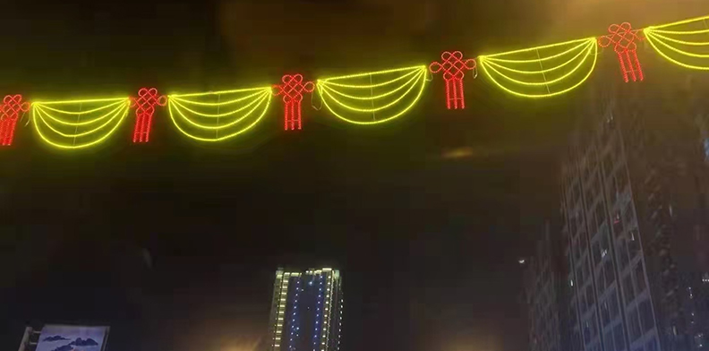 LED跨街灯(图1)